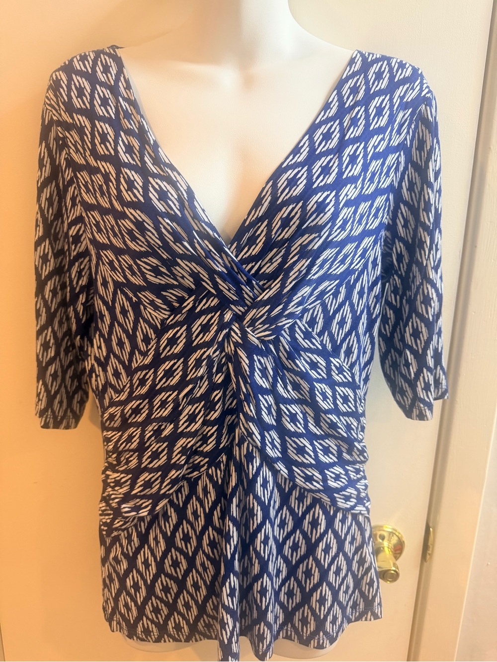Cable & Gauge Navy and White Twist-Front V-Neck Blouse